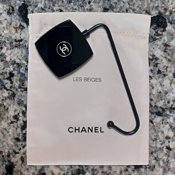 CHANEL Bag Hanger Hook with CC logo - New - Picture 2 of 7